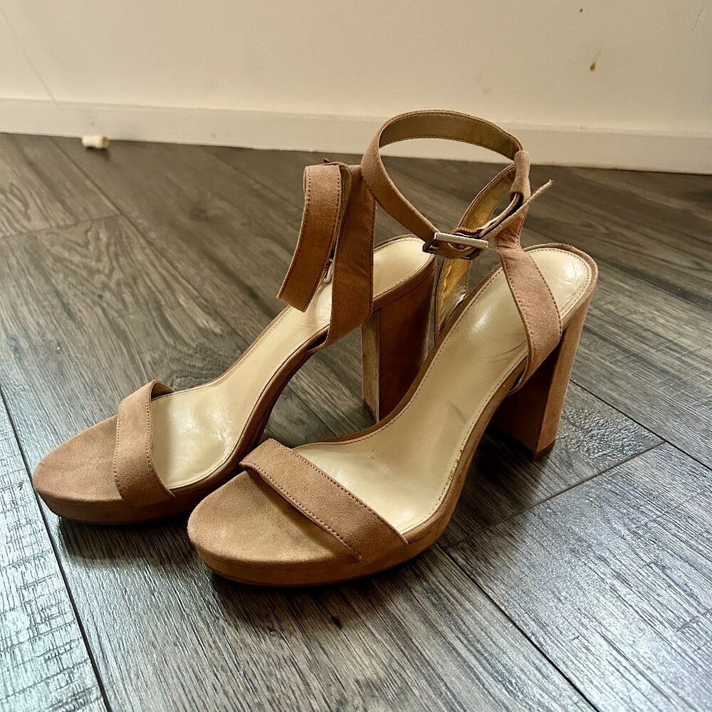 Circus by Sam Edelman Tan Suede Block Heel, Size 7.5